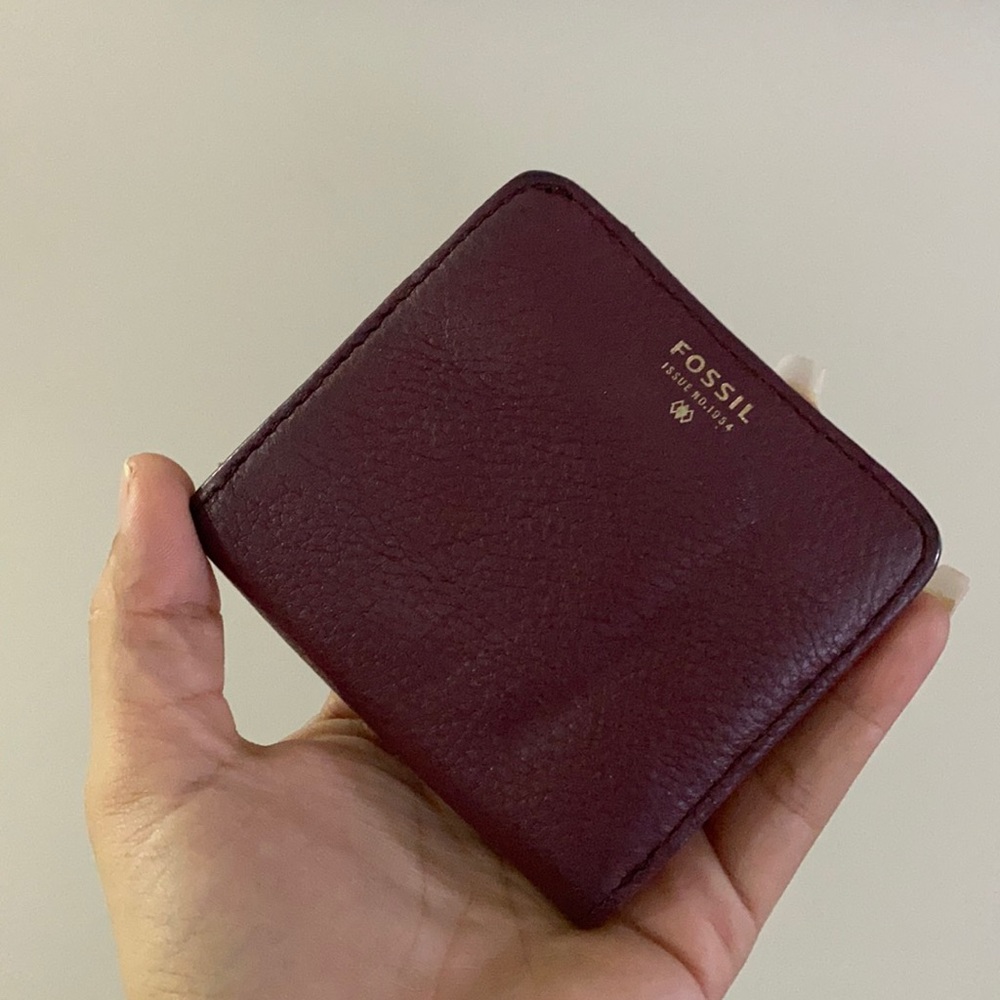 Fossil wallet